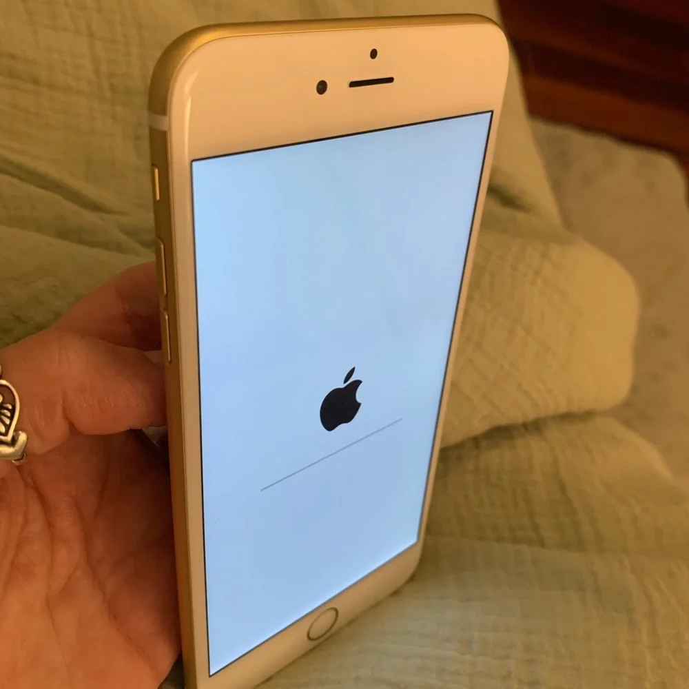 iPhone 6 Plus 64gb - FOR PARTS ONLY